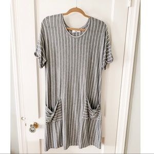 Carly Jean Los Angeles Paislee Dress- small